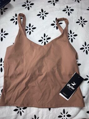 Glyder Stretch Cropped Workout Tank with Built in Bra. Mauve Brown